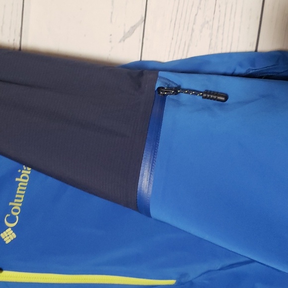 Columbia Omni Tech Jacket - Picture 8 of 10